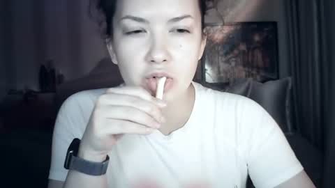 Snapshot of moodiemira chatting on 06.13.26 moodiemira online show from 06.13.26