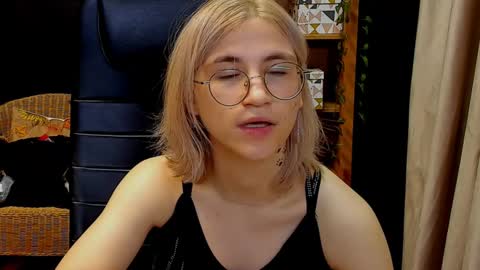 Snapshot of moon13152 chatting on 12.08.24 Katrin online show from 12.08.24