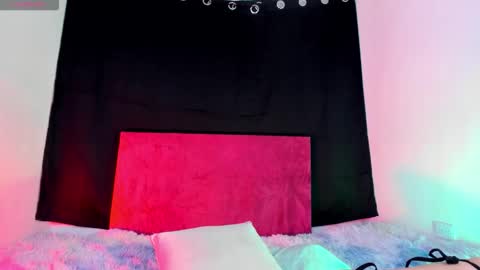 Sofii   model Independent online show from 12.16.25