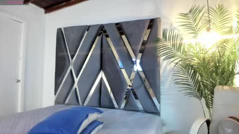 Luna  online show from 09.16.25