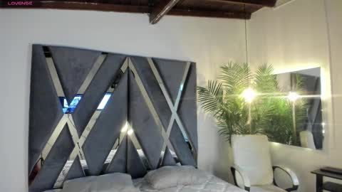 Luna  online show from 11.01.25