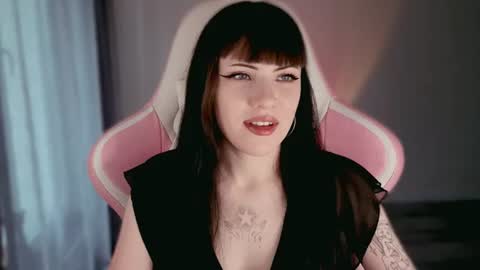  sophie  online show from 07.01.26