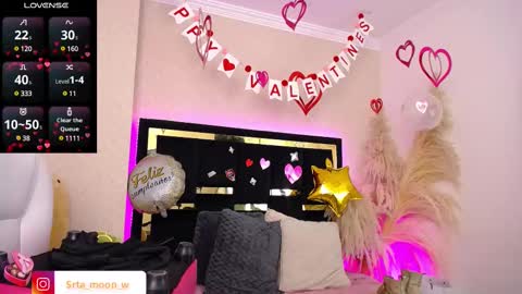 Moon Water   online show from 03.08.25