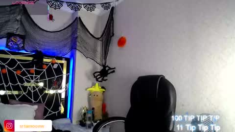 Moon Water   online show from 11.06.25