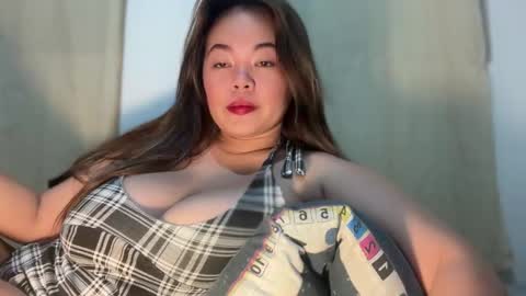 moona_luna21 online show from 12.16.25