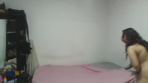 moonandzukko online show from 04.04.26