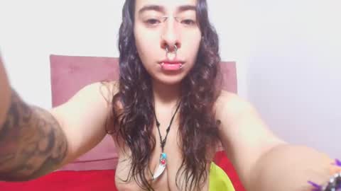 moonandzukko online show from 04.06.26