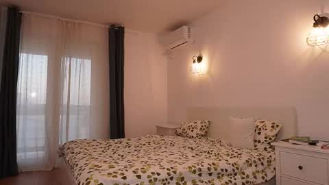 Anna online show from 10.22.25