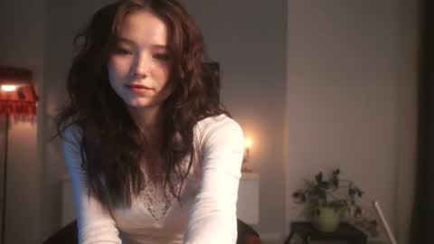 Snapshot of moonfaced_ chatting on 02.07.26 Ann online show from 02.07.26