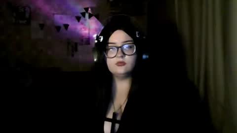 moonfairy2 online show from 04.23.26