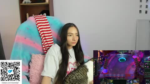 MOON  online show from 12.21.24