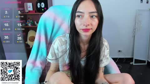 MOON  online show from 01.21.25