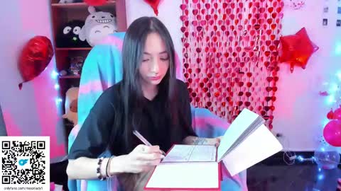 MOON  online show from 02.21.25