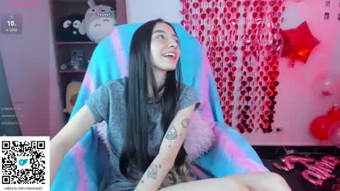 MOON  online show from 03.02.25