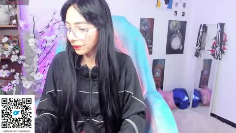 MOON  online show from 11.06.25