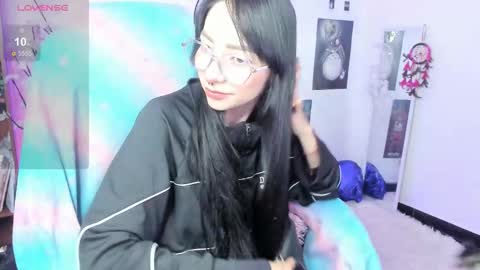 MOON  online show from 12.15.25