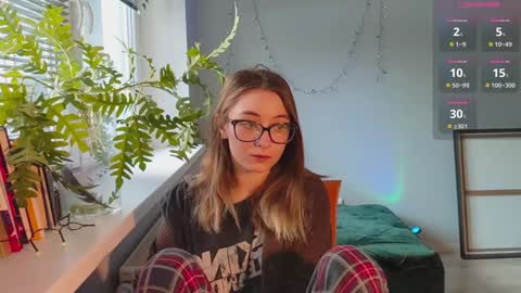 Snapshot of moonlight__lovers chatting on 01.13.25 Dana online show from 01.13.25