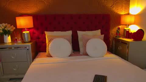 moonligt_iris online show from 03.04.26