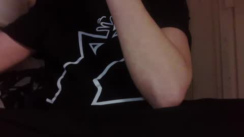 Snapshot of moonlines chatting on 01.01.25 BouncyBoner online show from 01.01.25