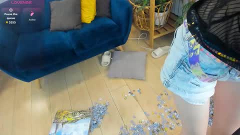 Snapshot of moonlitasuna chatting on 09.24.25 Asuna online show from 09.24.25