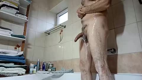 moos1 online show from 04.16.26