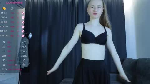 Snapshot of moranabetony chatting on 02.17.26 Morana online show from 02.17.26