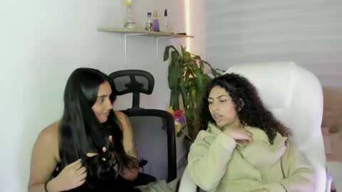 Snapshot of morena_rodriguez_9 chatting on 10.11.25 morena_rodriguez_9 online show from 10.11.25