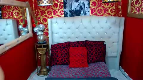 duohot23 online show from 10.18.25