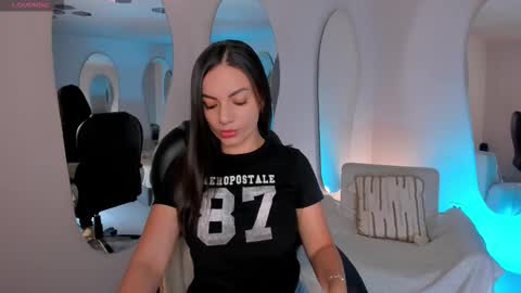 Snapshot of morganhicks chatting on 02.18.26 Morgan Hicks online show from 02.18.26