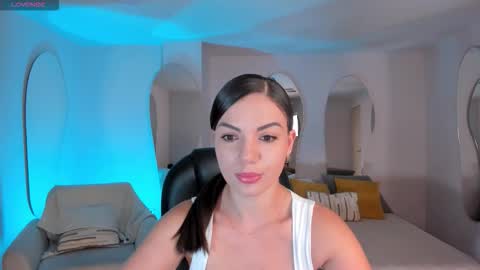 Snapshot of morganhicks chatting on 02.19.26 Morgan Hicks online show from 02.19.26