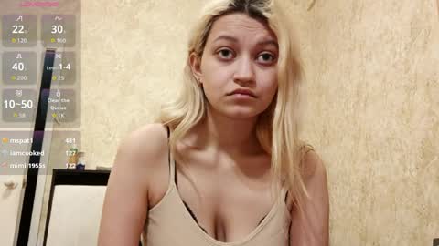 Eva is here now  help me get 50 thumbs up pls  online show from 04.11.26