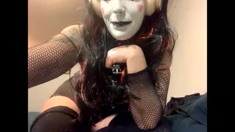 Snapshot of morrigan_danu chatting on 10.27.25 morrigan_danu online show from 10.27.25