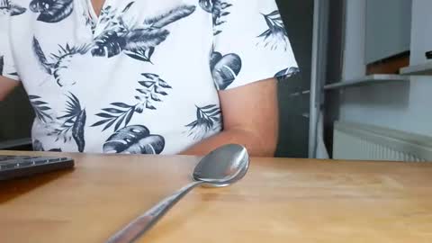 Snapshot of morris_01 chatting on 11.18.25 Morris online show from 11.18.25