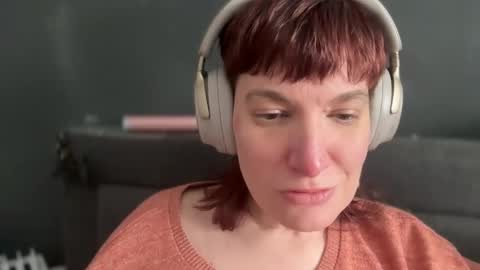 Snapshot of mossy_mommy chatting on 02.16.25 Mossy Mommy online show from 02.16.25