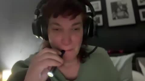 Snapshot of mossy_mommy chatting on 02.18.25 Mossy Mommy online show from 02.18.25