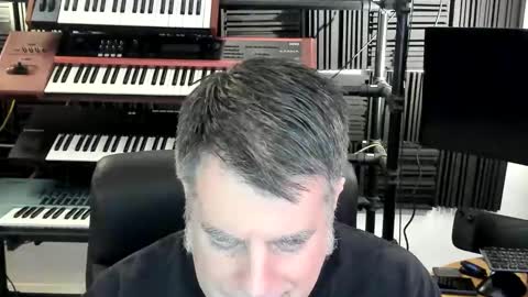 mostly_unbothered online show from 11.20.25