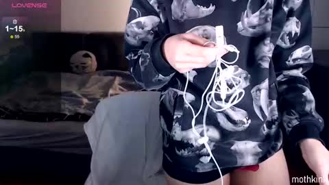 mothkink Moth  -  online show from 11.12.25