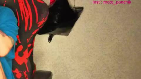 Snapshot of moto_ponchik chatting on 02.28.26 Kris online show from 02.28.26