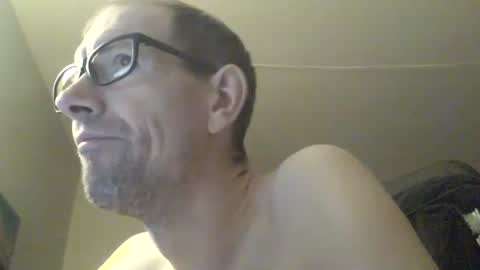 Snapshot of moviem1978 chatting on 02.13.25 Frederik online show from 02.13.25