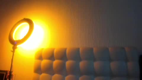 Eva  online show from 02.18.25