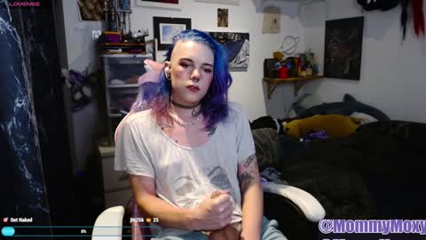 Moxy online show from 12.14.24