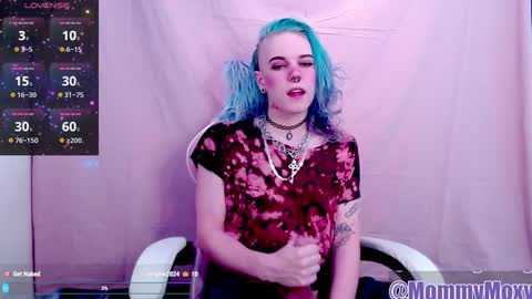 Moxy online show from 01.11.25