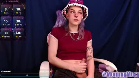 Moxy online show from 02.16.25