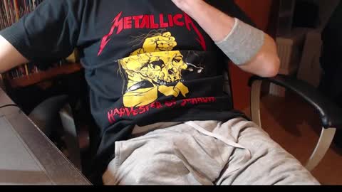 Snapshot of mpmimp chatting on 01.29.25 mpmimp online show from 01.29.25