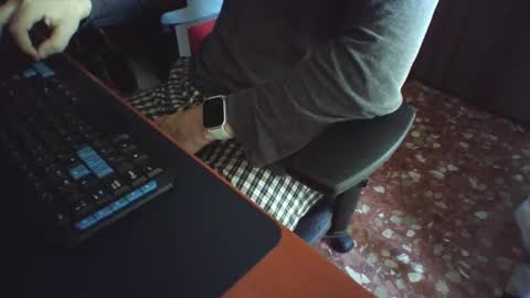 Snapshot of mr0699hotboy chatting on 11.04.25 mr0699hotboy online show from 11.04.25