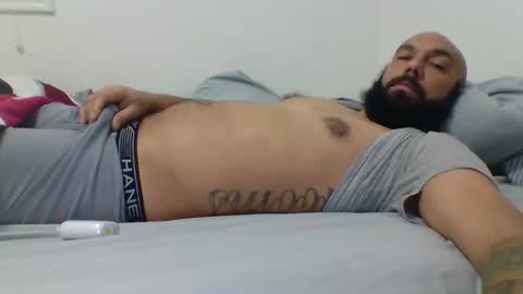 Mr8 online show from 01.04.25