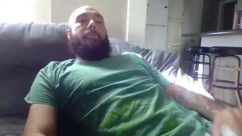 Mr8 online show from 10.20.25