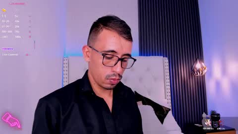 Aaron. online show from 03.11.25