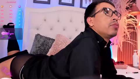 Aaron. online show from 10.07.25