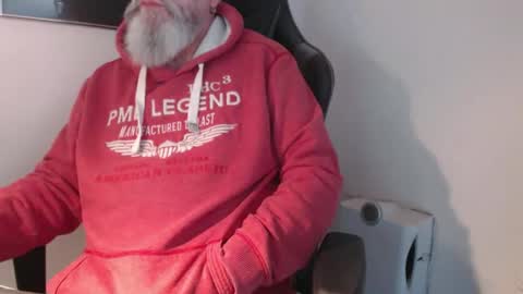 mr_boombastic2021 online show from 10.02.25